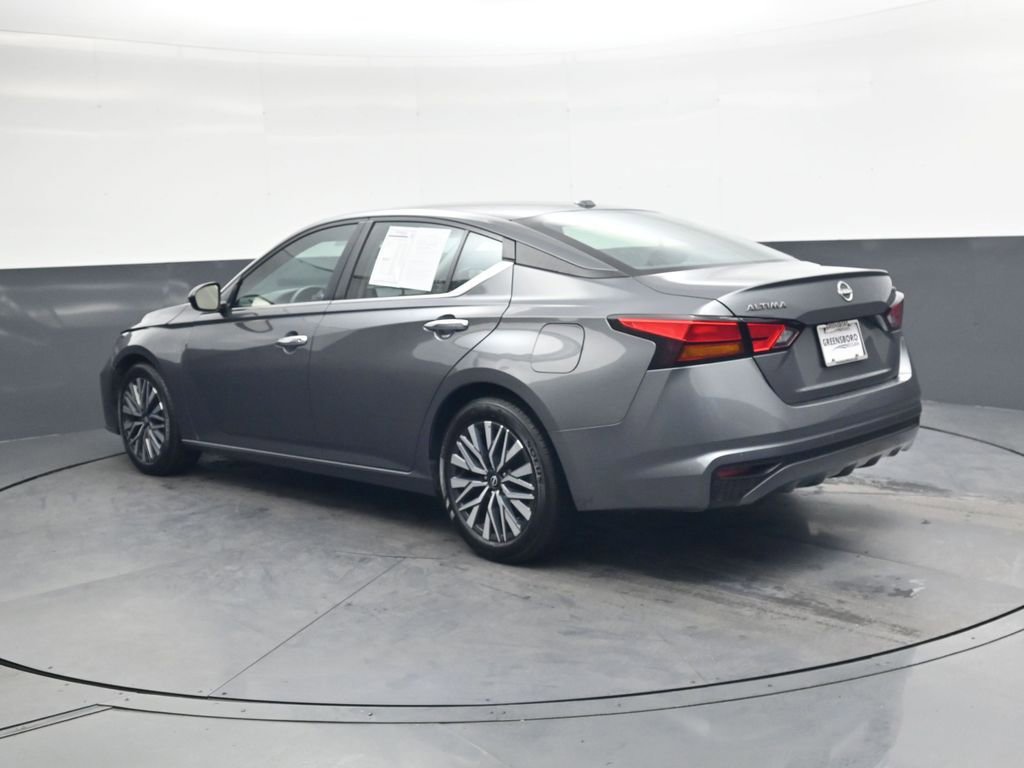 Used 2024 Nissan Altima 2.5 SV image 6