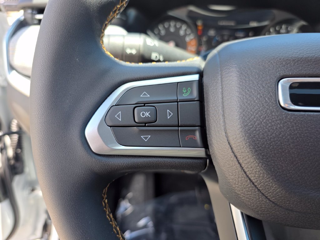 New 2026 Jeep Compass Latitude AWD/4WD image 32