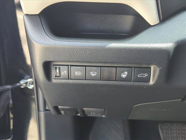Certified 2020 Toyota RAV4 XLE Premium AWD/4WD image 17