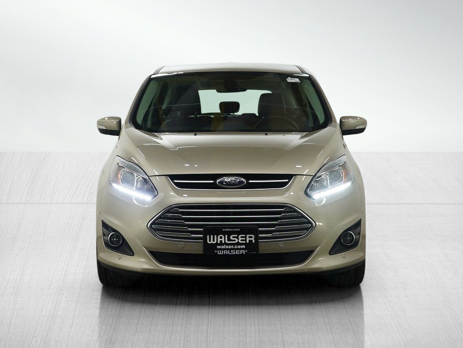 Used 2017 Ford C-MAX Titanium w/ Equipment Group 301A image 8