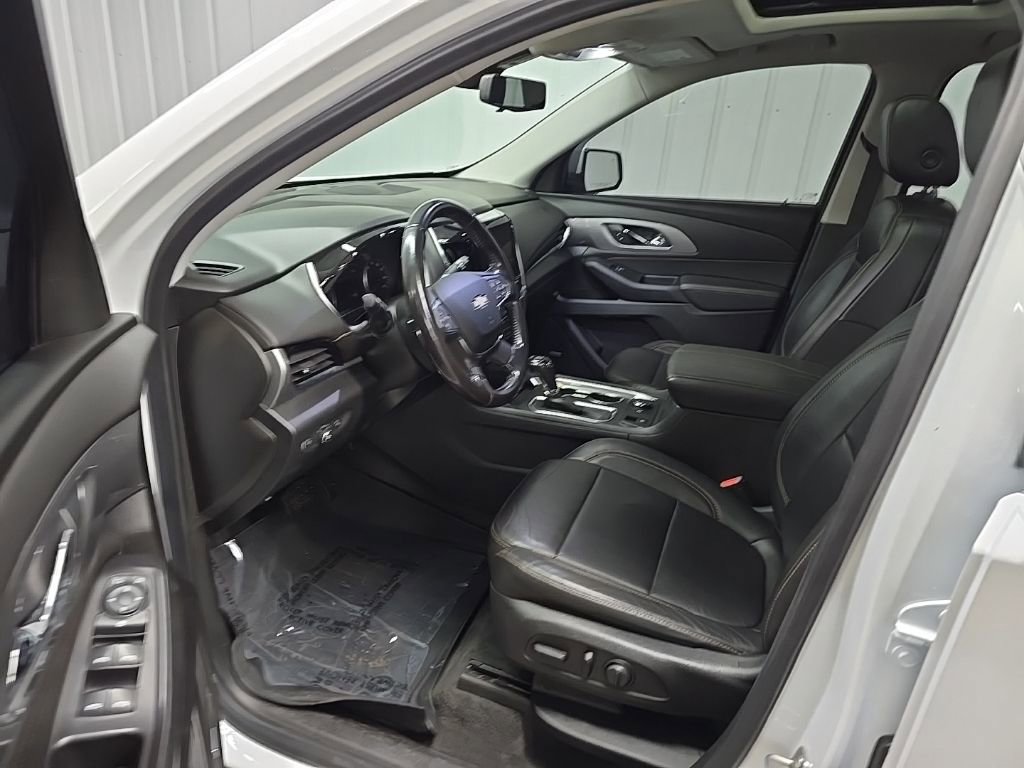 Used 2019 Chevrolet Traverse RS image 29
