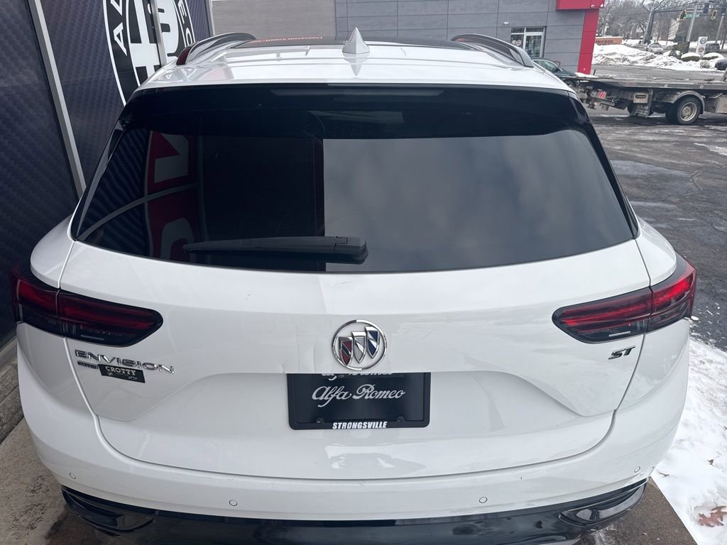 Used 2021 Buick Envision Essence w/ Sport Touring Package image 10