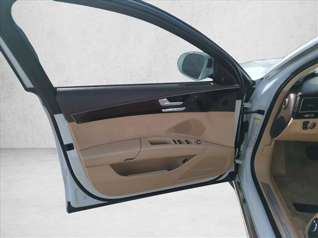 Used 2015 Audi A8 L 3.0T w/ Premium Package image 11