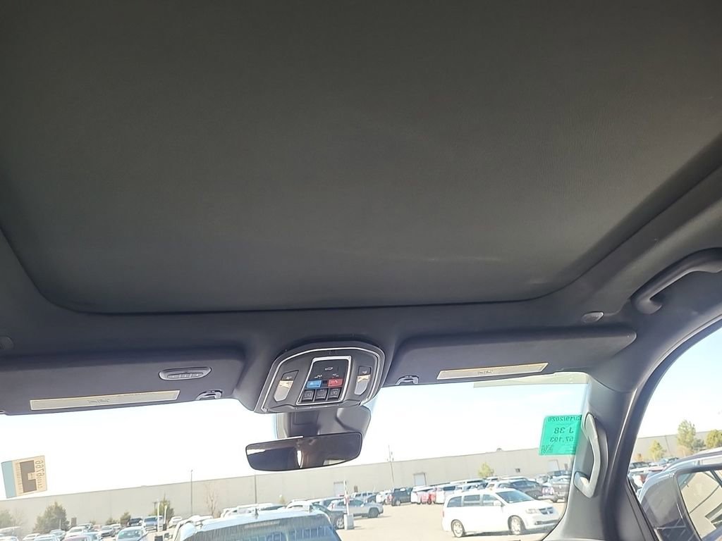 Used 2022 Jeep Wagoneer Series III w/ Premium Group I image 11