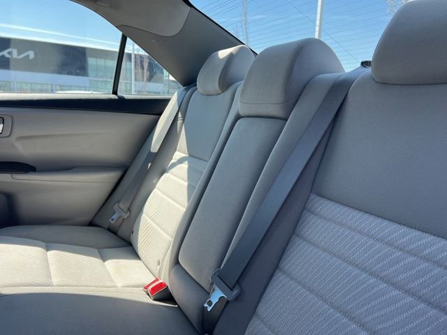 Used 2016 Toyota Camry LE FWD image 26