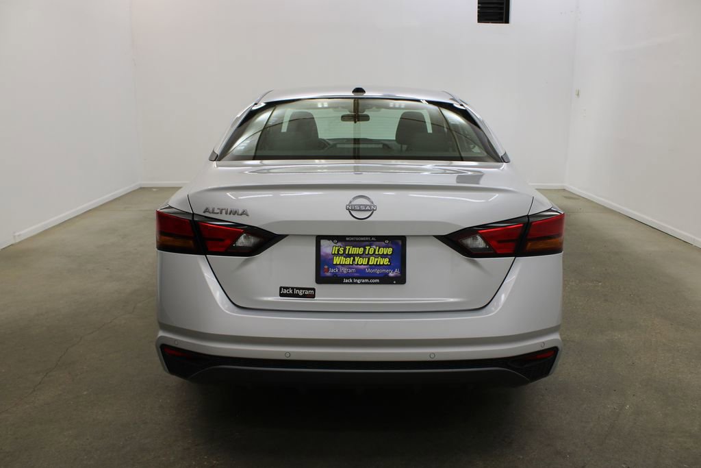 New 2026 Nissan Altima 2.5 SV image 4