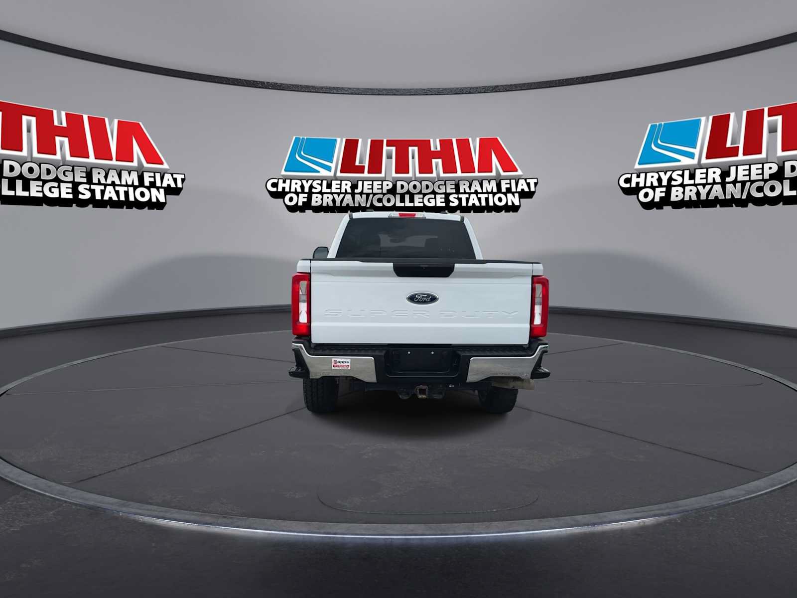 Used 2024 Ford F250 XLT w/ FX4 Off-Road Package AWD/4WD image 7