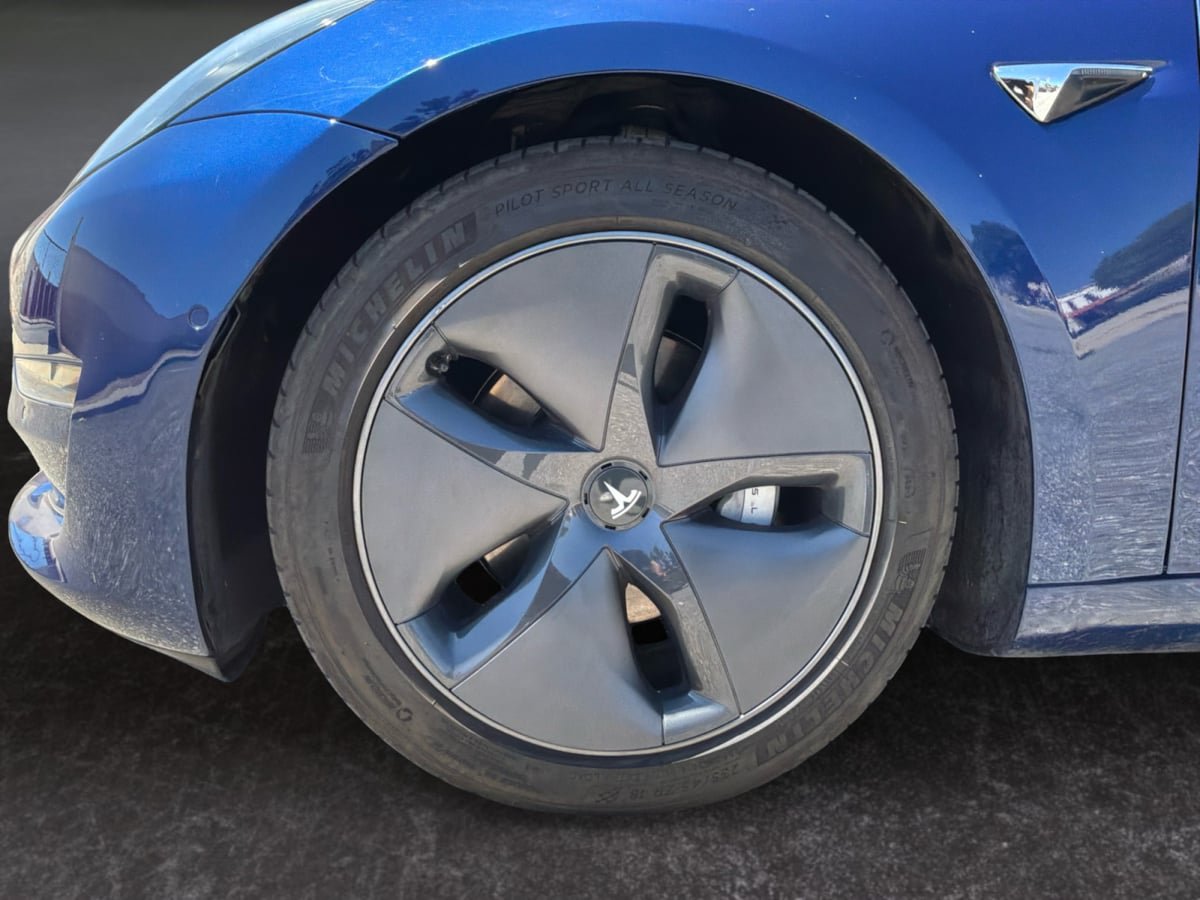 Used 2019 Tesla Model 3 Long Range AWD/4WD image 9