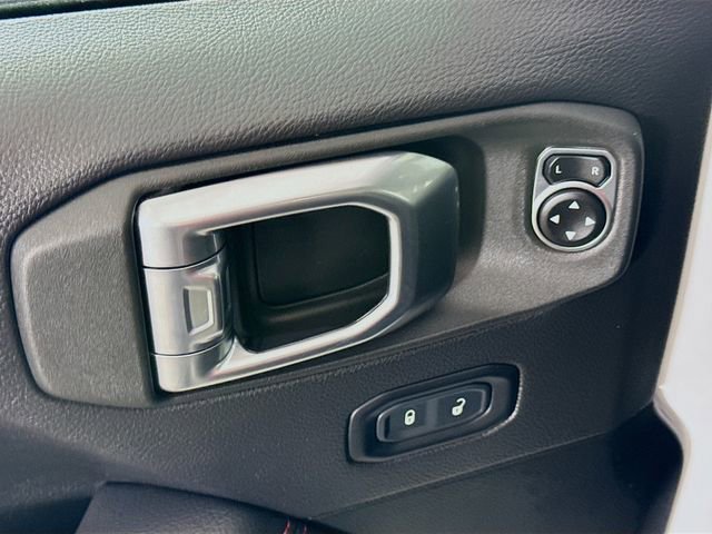 Used 2023 Jeep Wrangler Unlimited Rubicon AWD/4WD image 18