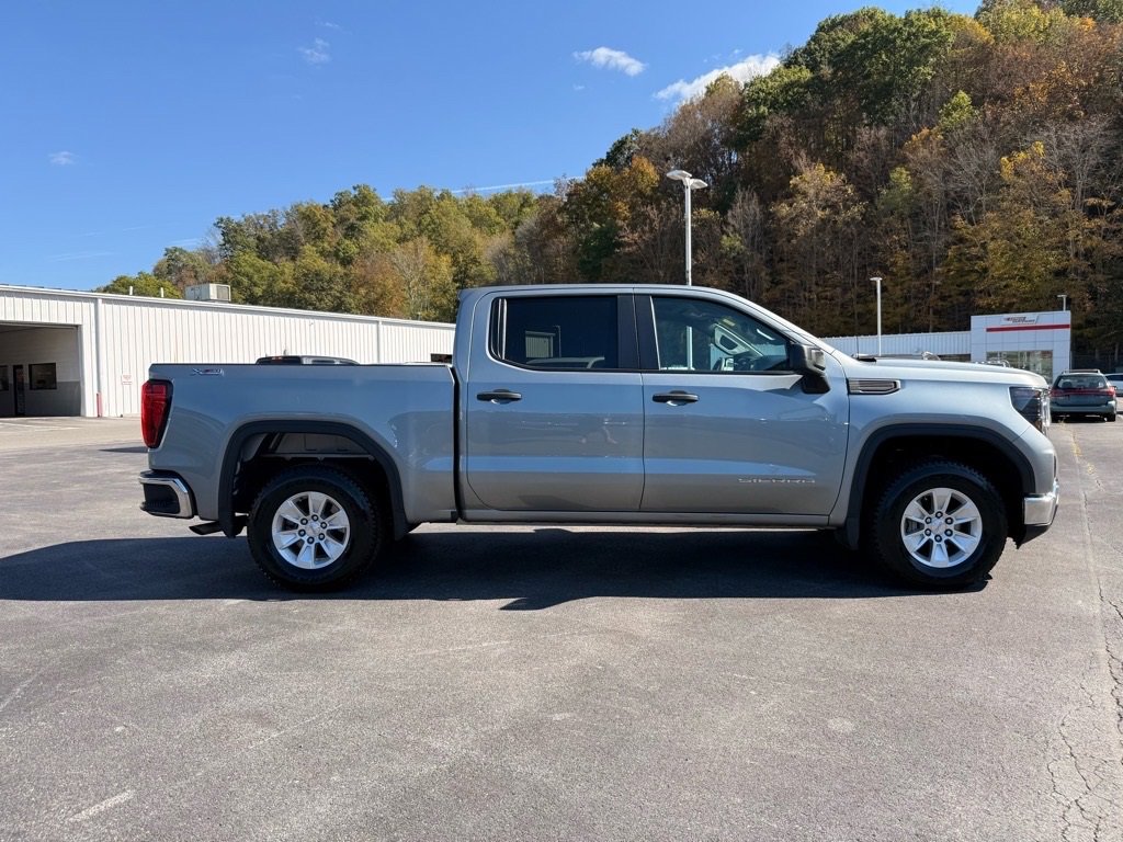 Used 2024 GMC Sierra 1500 Pro w/ Pro Value Package image 3