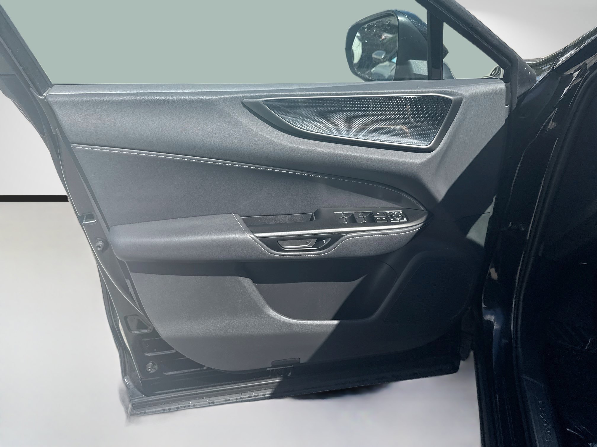 Used 2024 Lexus NX 250 FWD w/ Cold Area Package image 18