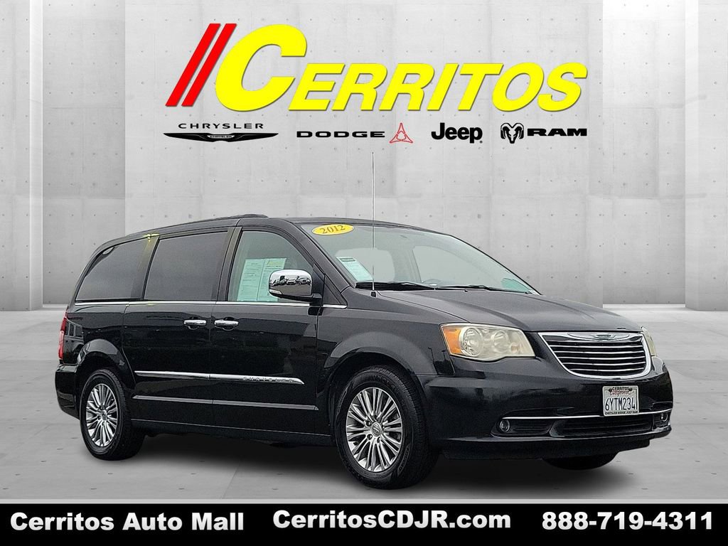 Used 2013 Chrysler Town & Country Touring-L w/ Driver Convenience Group