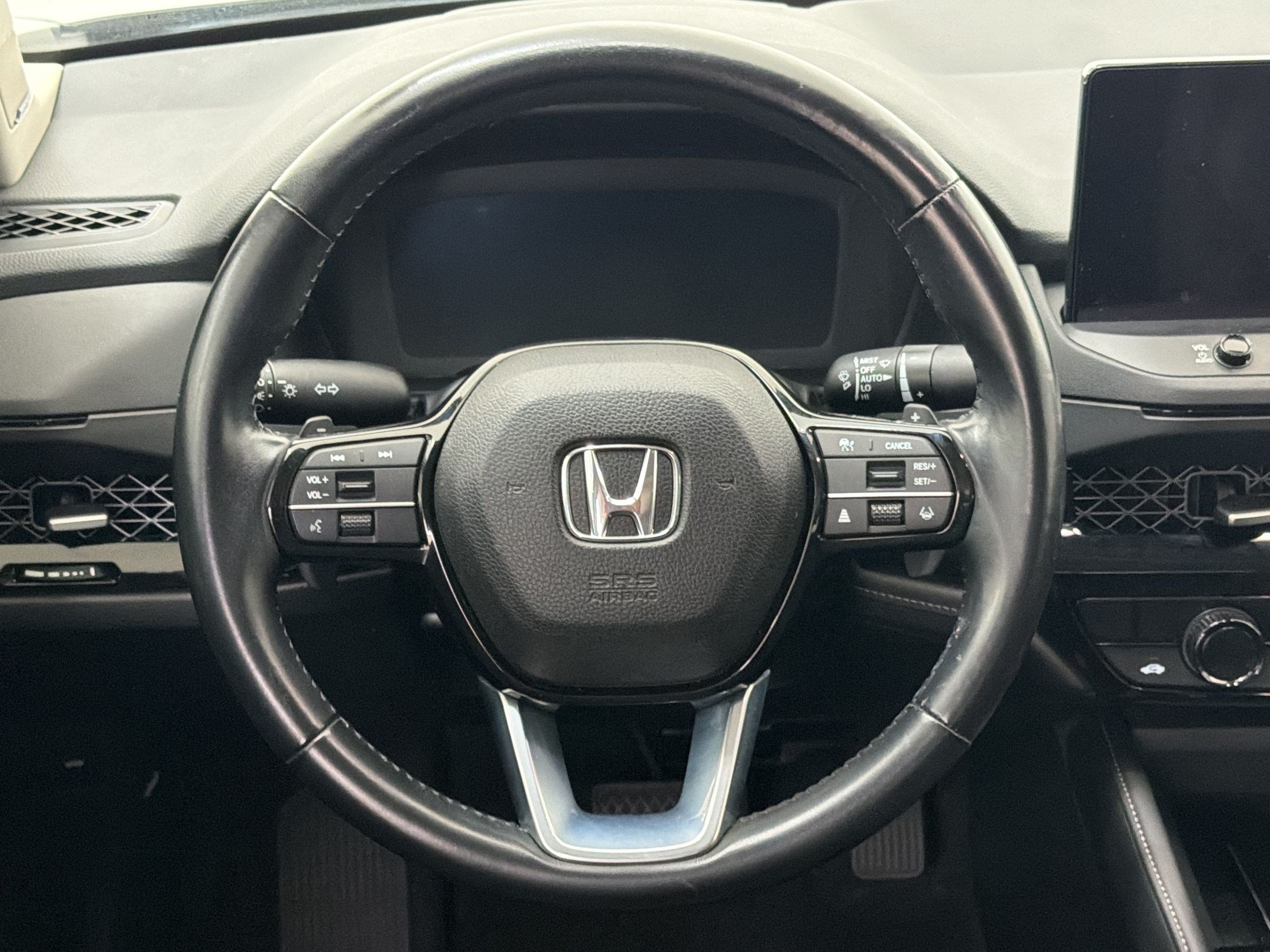 Used 2023 Honda Accord Touring image 11