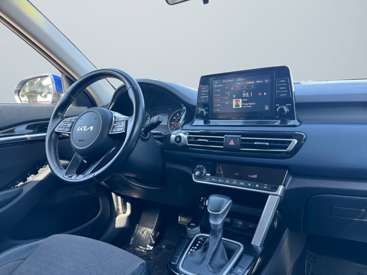 Used 2023 Kia Seltos S FWD image 14