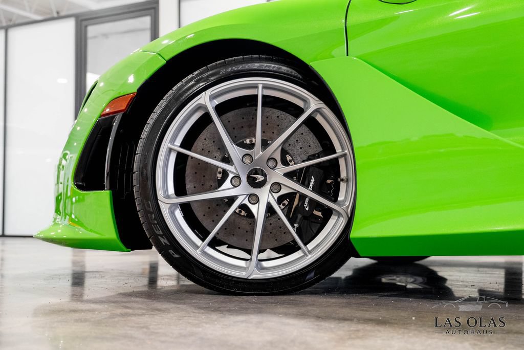 Used 2026 McLaren 750S Spider RWD image 28