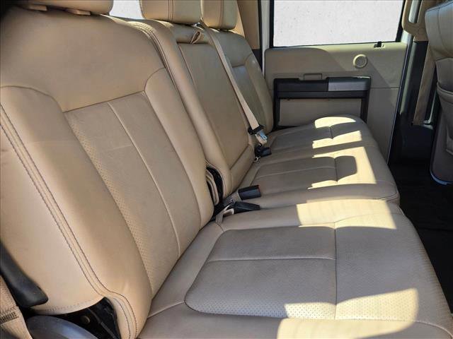 Used 2015 Ford F350 Lariat w/ Chrome Package image 19