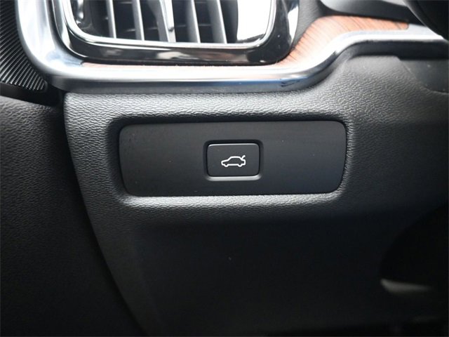 Used 2023 Volvo S60 B5 Plus w/ Climate Package image 26