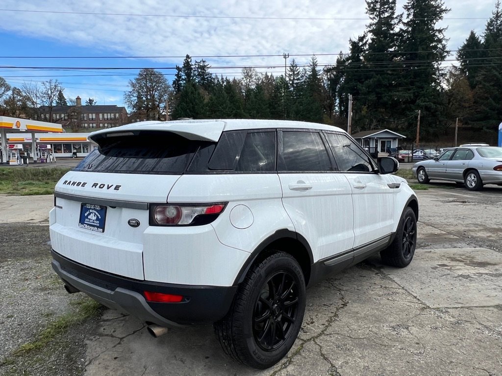 Used 2012 Land Rover Range Rover Evoque Pure image 10