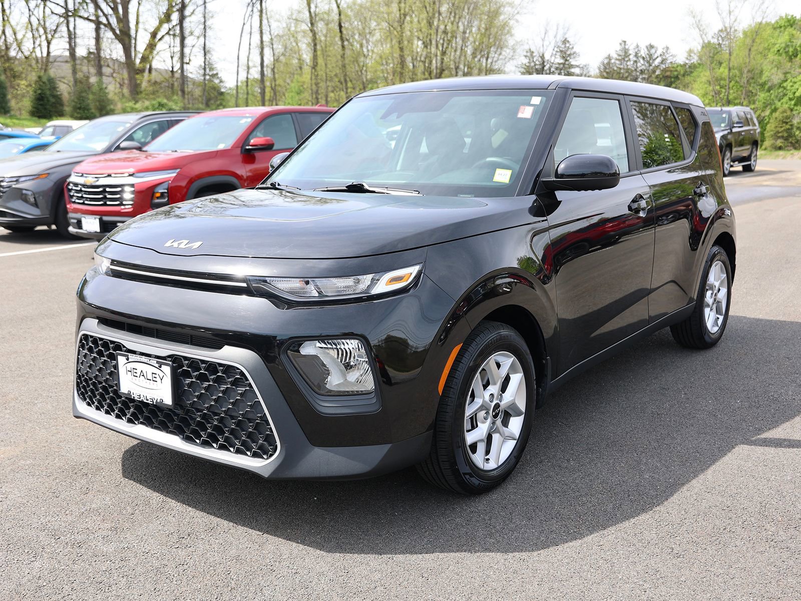 Used 2022 Kia Soul LX w/ Technology Package FWD image 3