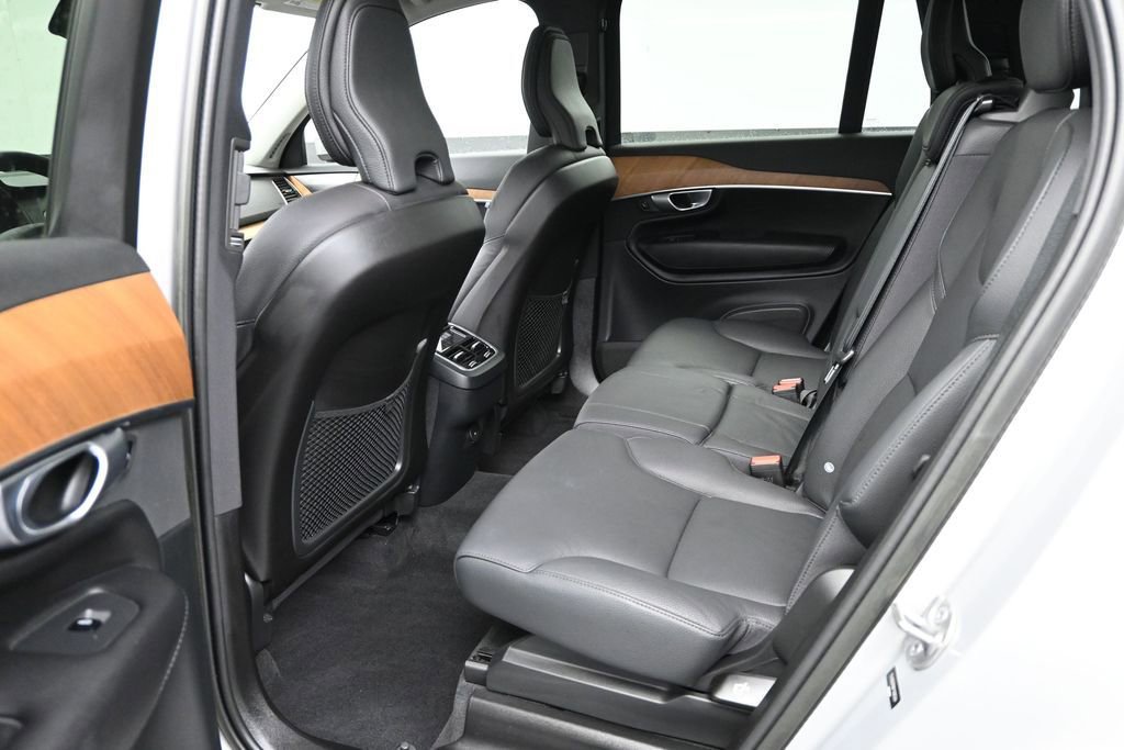 Used 2023 Volvo XC90 B6 Plus w/ Protection Package Premier AWD/4WD image 15