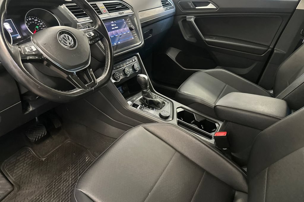 Used 2019 Volkswagen Tiguan SE AWD/4WD image 10