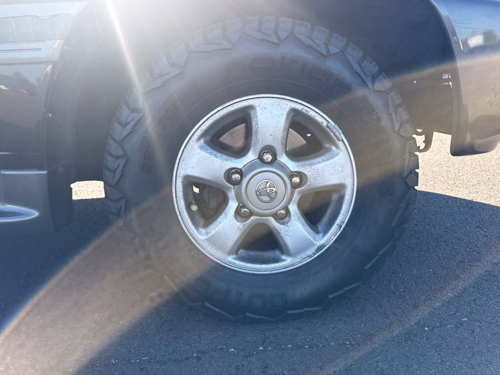 Used 2000 Toyota Land Cruiser AWD/4WD image 27