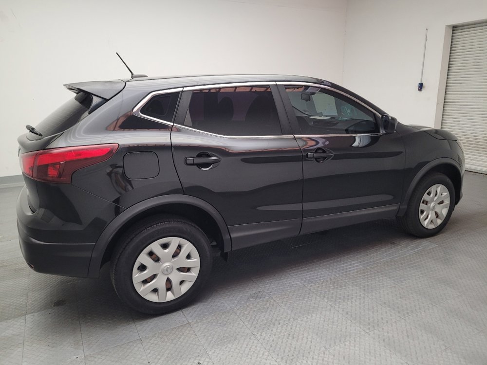 Used 2017 Nissan Rogue Sport S image 10