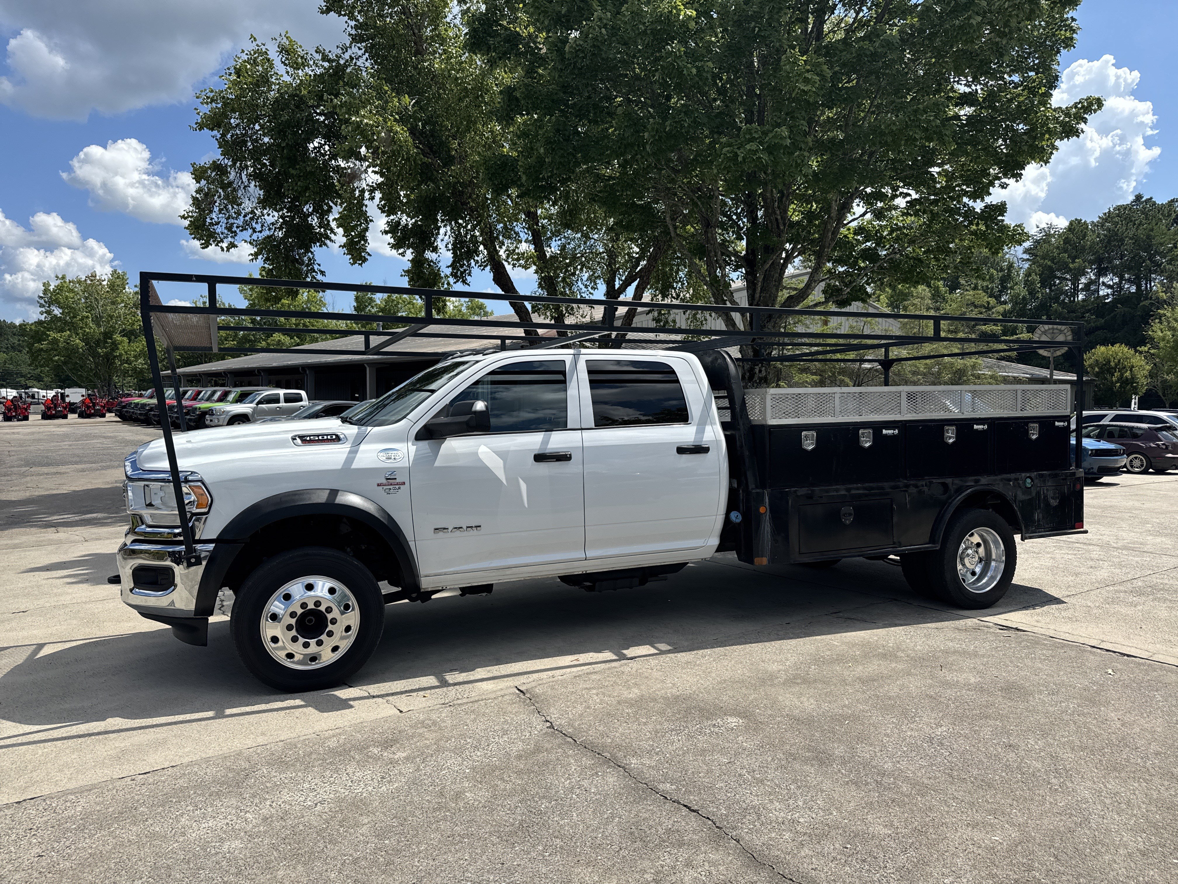 Used 2022 RAM 4500 Tradesman w/ Chrome Appearance Group AWD/4WD image 4