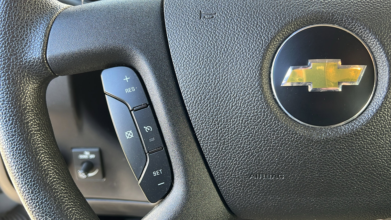 Certified 2022 Chevrolet Express 2500 w/ Driver Convenience Package image 25