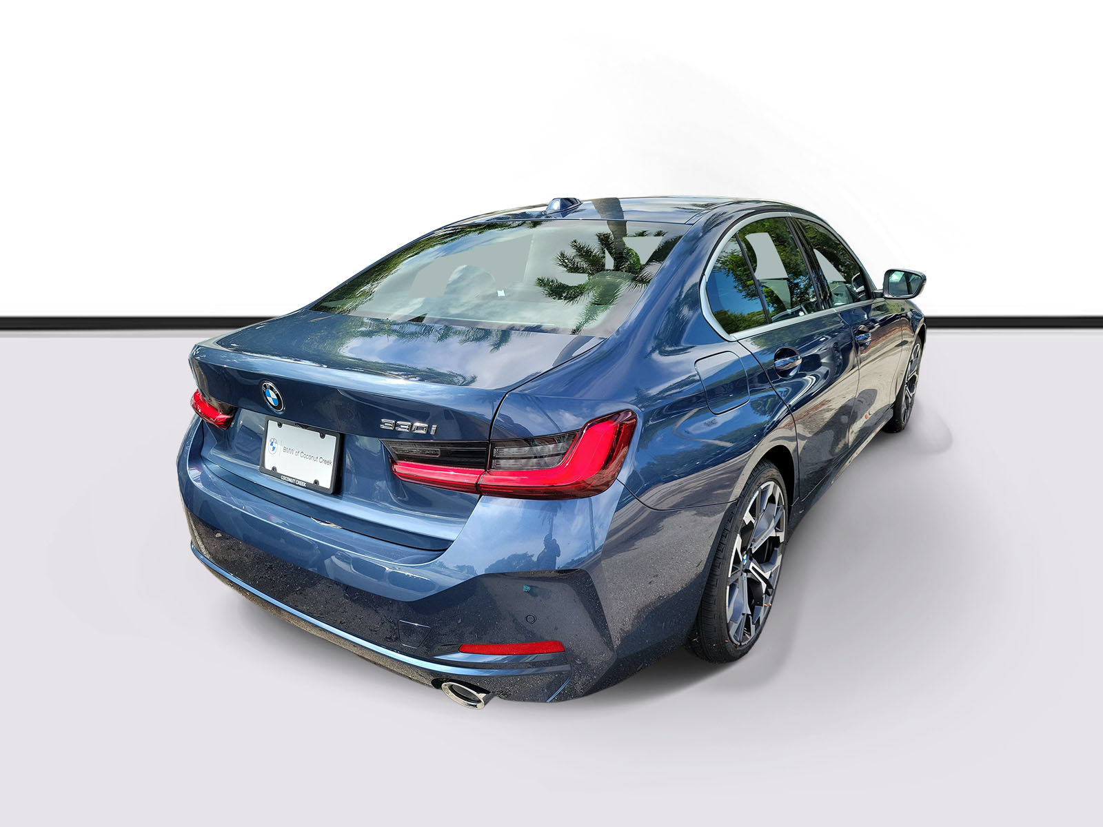 New 2026 BMW 330i Sedan w/ Premium Package RWD image 4