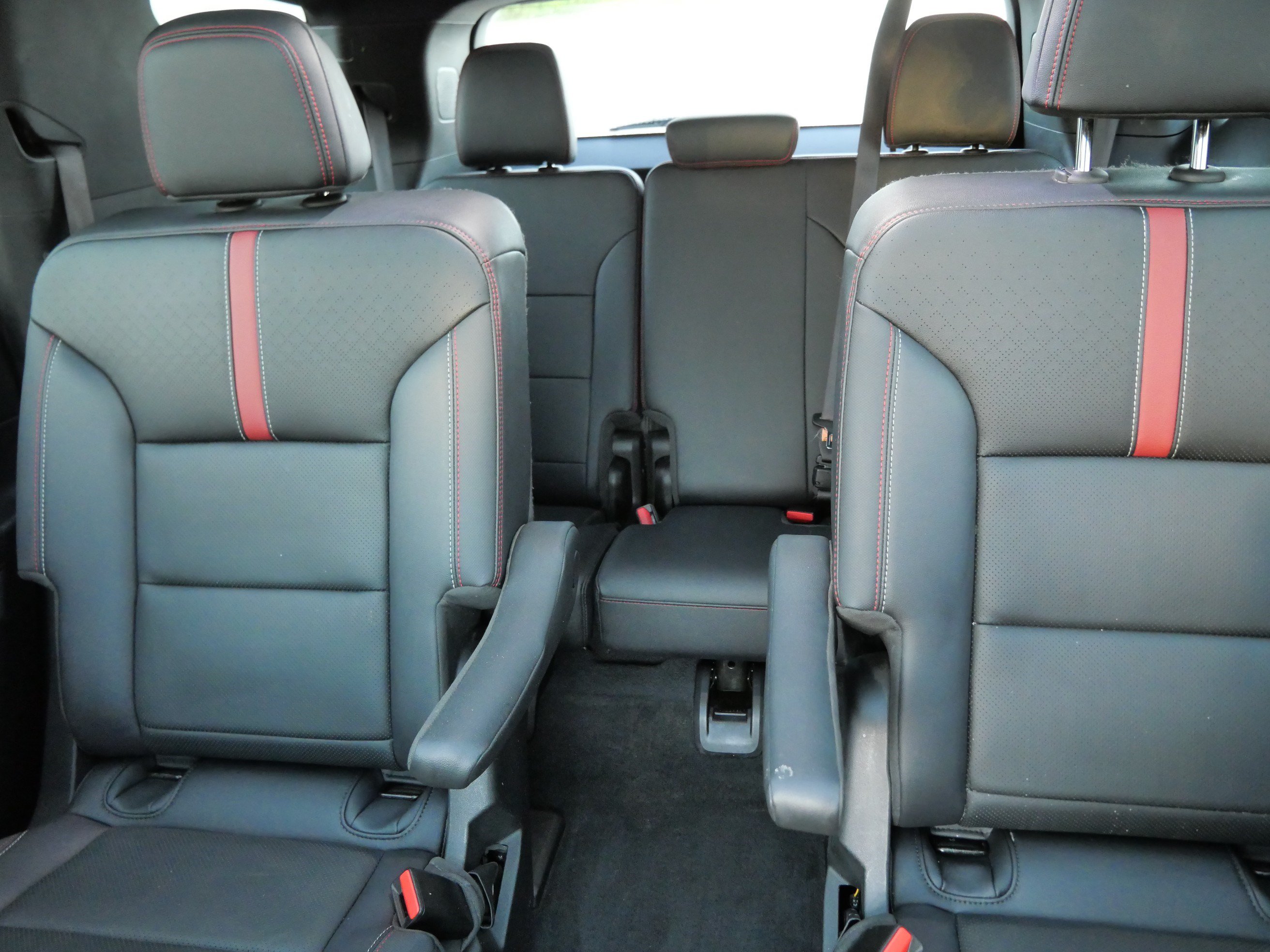 Used 2024 Chevrolet Traverse RS w/ LPO, Floor Liner Package AWD/4WD image 13