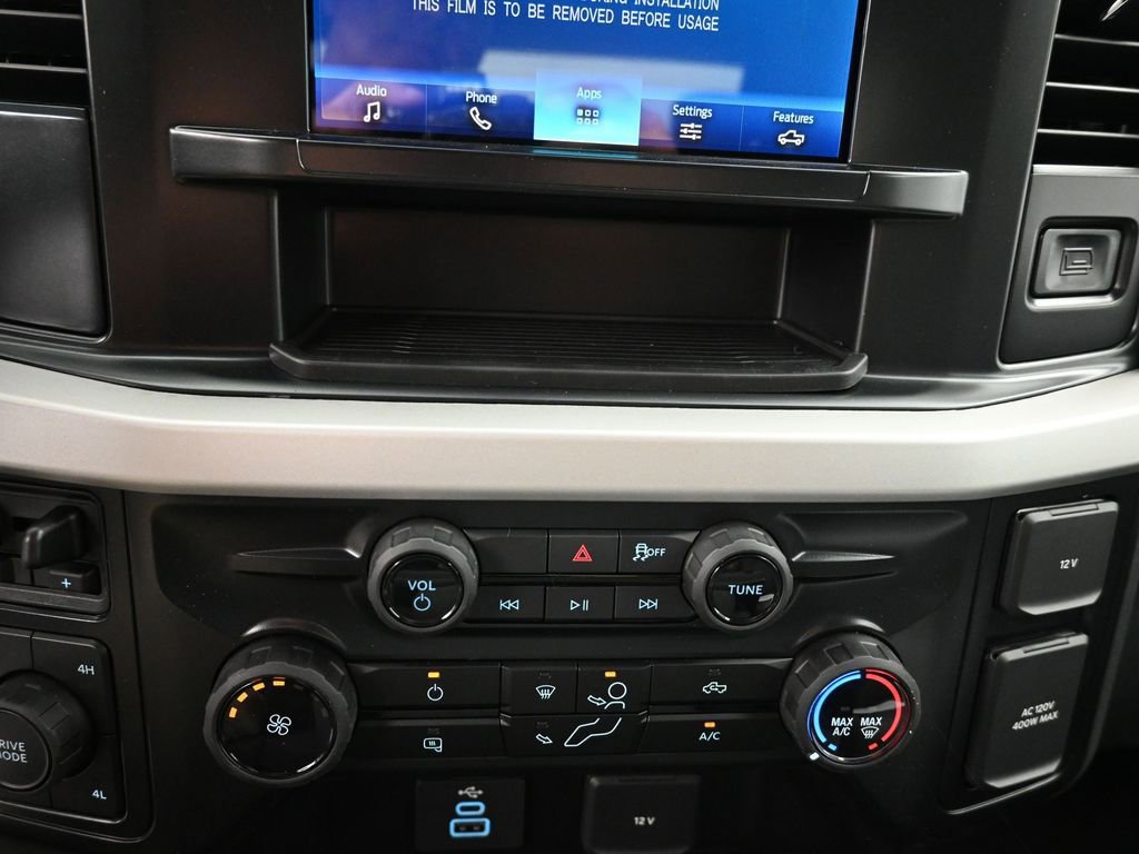 New 2025 Ford F250 XLT image 32