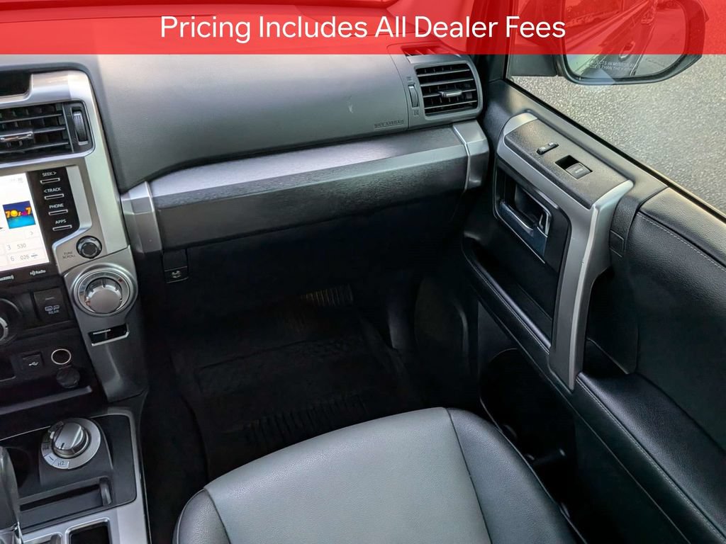 Certified 2022 Toyota 4Runner SR5 Premium w/ Moonroof Package AWD/4WD image 18