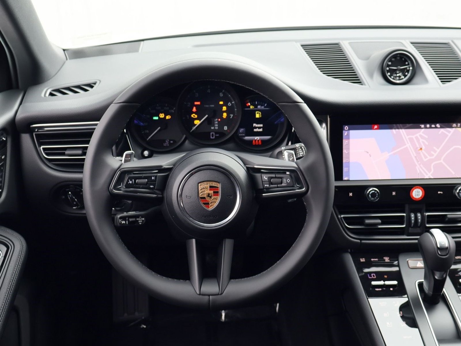 New 2026 Porsche Macan AWD/4WD image 15