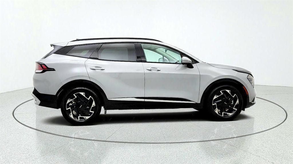 Used 2023 Kia Sportage SX FWD image 4