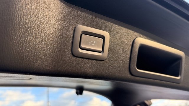 Used 2023 MAZDA CX-5 AWD 2.5 S w/ Premium Plus Pkg image 8