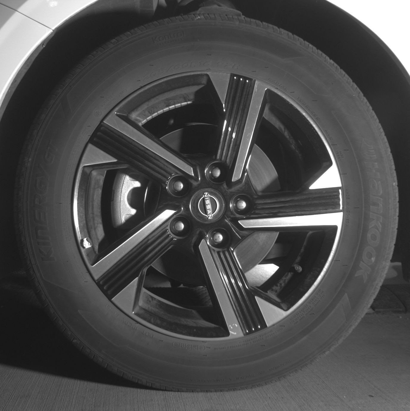 Used 2025 Nissan Sentra SV FWD image 15