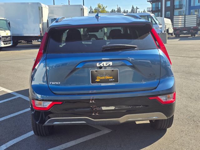Certified 2024 Kia Niro Wind w/ Wind Preserve Package FWD image 4
