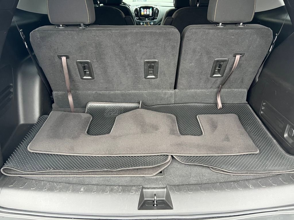 Used 2018 Chevrolet Traverse LT image 18