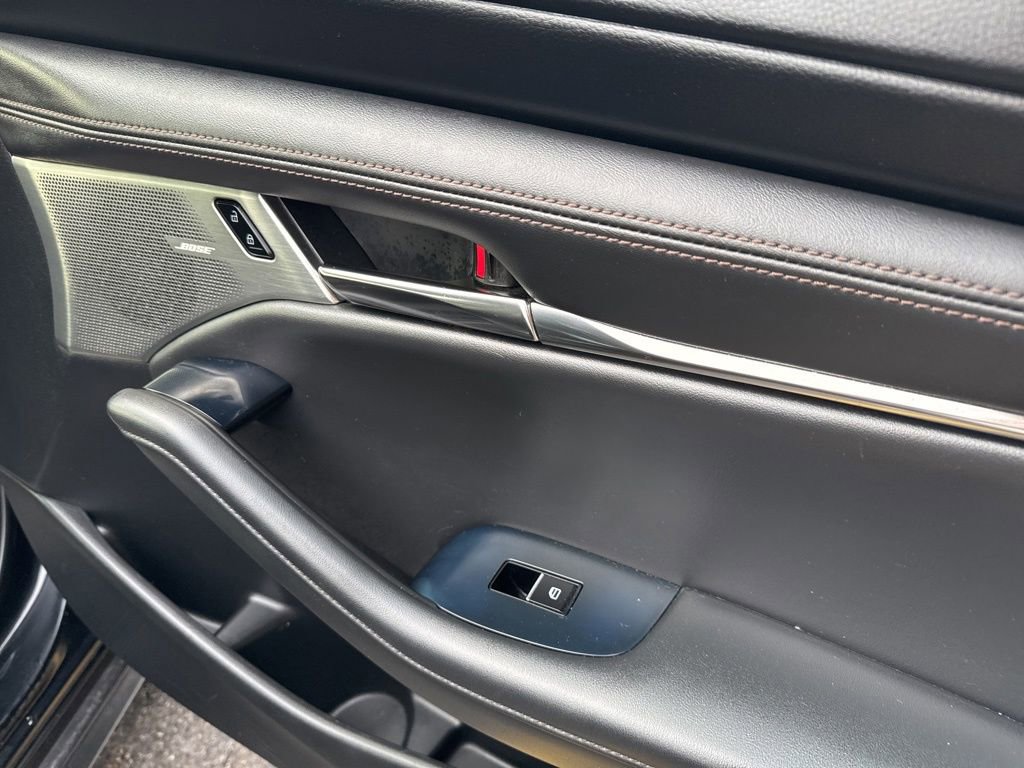 Used 2019 MAZDA MAZDA3 AWD Sedan w/ Preferred Package image 32