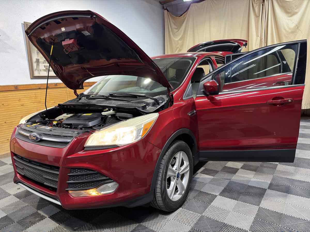 Used 2013 Ford Escape SE image 11