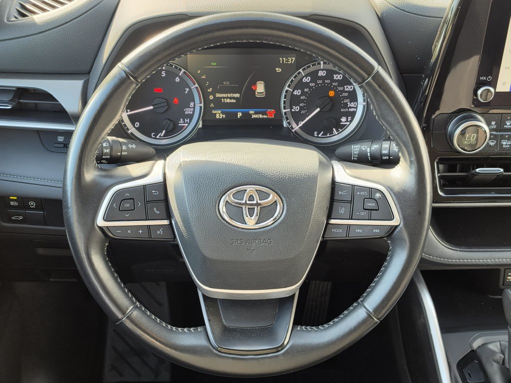 Used 2021 Nissan Kicks SR w/ Exterior Package FWD image 15