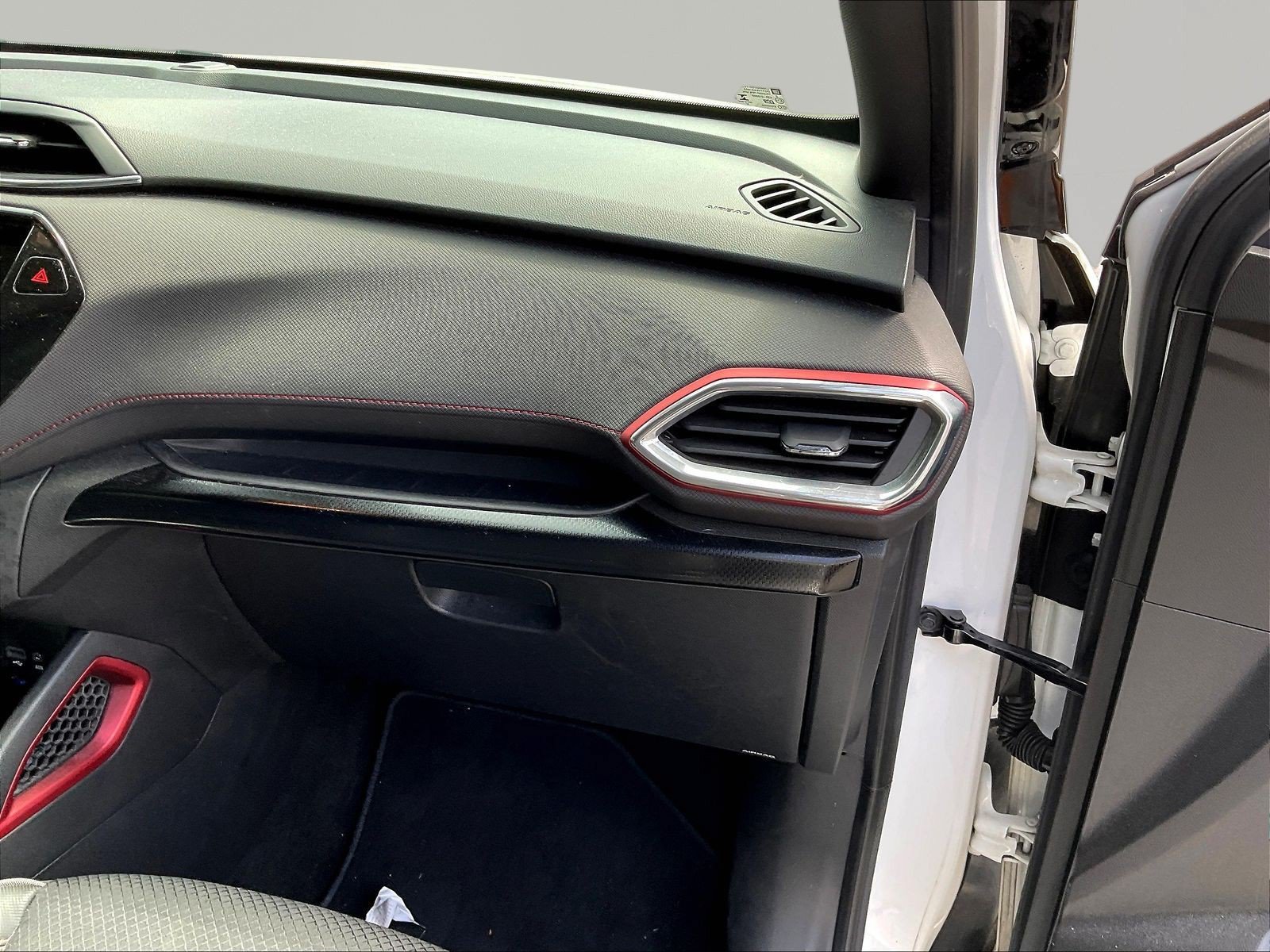 Used 2023 Chevrolet TrailBlazer RS w/ Convenience Package FWD image 25