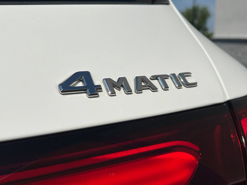 Used 2025 Mercedes-Benz GLC 300 4MATIC w/ AMG Line image 27