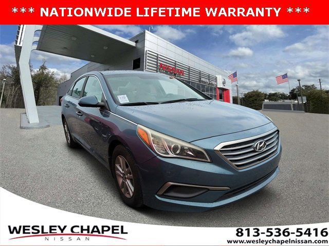 Used 2017 Hyundai Sonata SE w/ Winter Weather Package