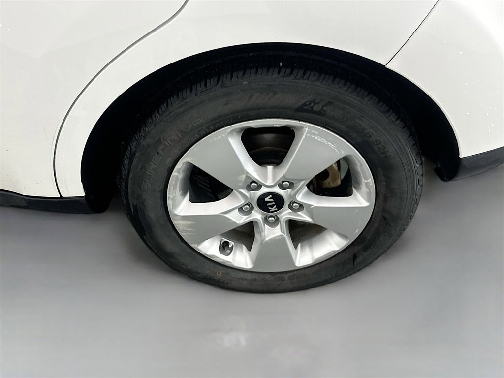 Used 2019 Kia Soul image 28