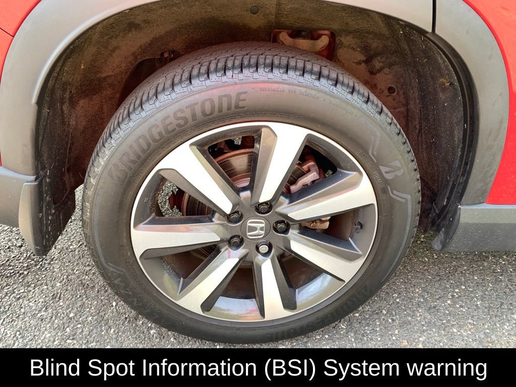Used 2023 Honda Pilot Touring image 9