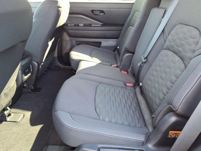 Used 2025 Nissan Pathfinder S w/ Cargo Package image 13