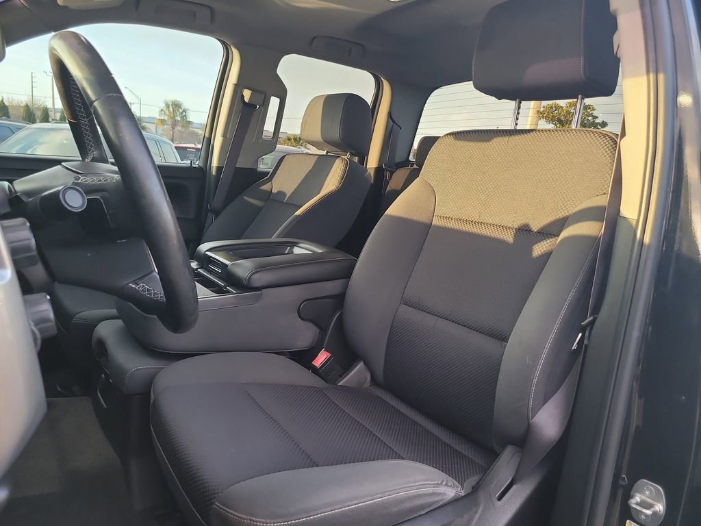 Used 2015 Chevrolet Silverado 2500 LT w/ LT Convenience Package image 15