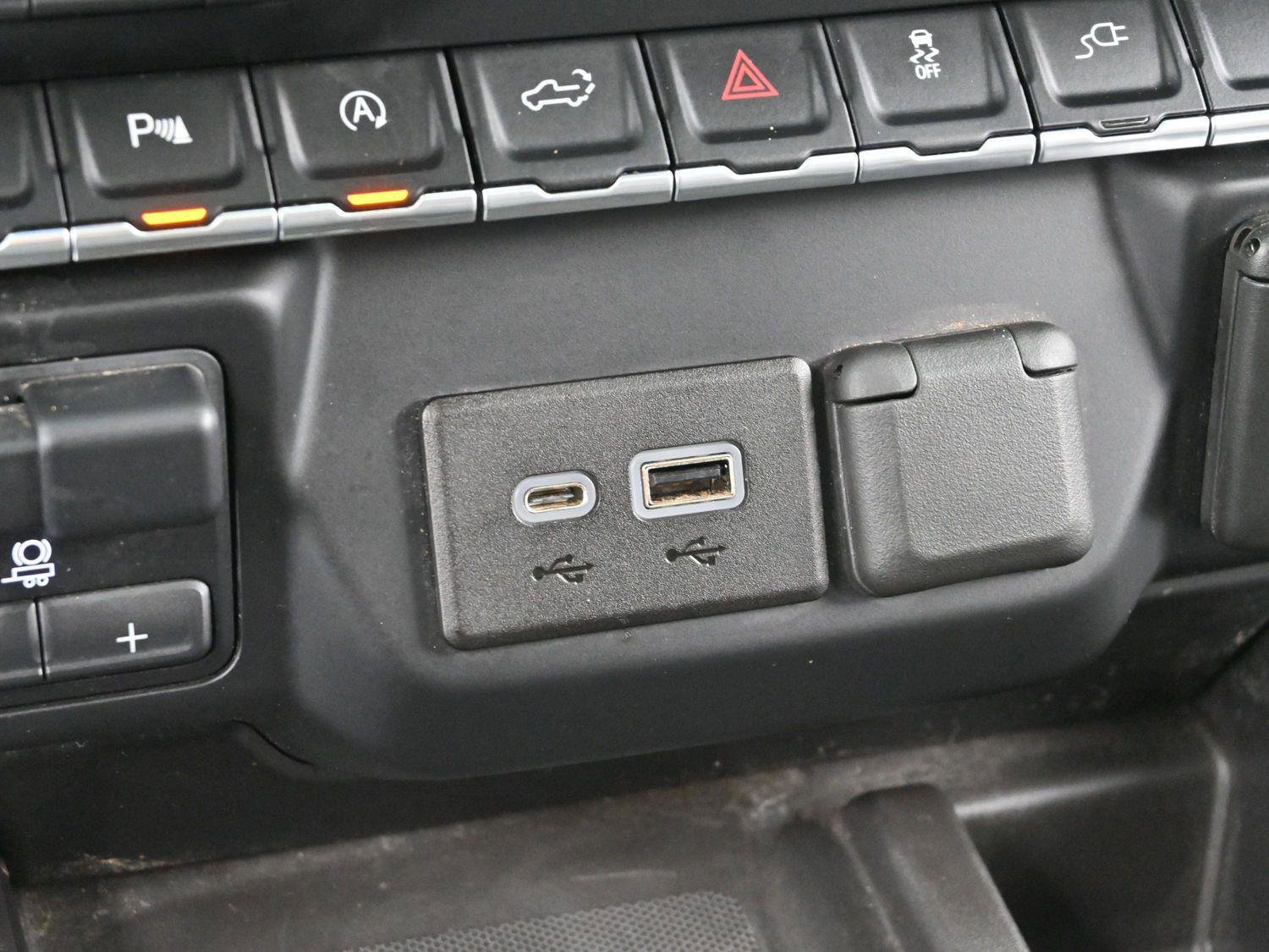 Used 2019 GMC Sierra 1500 AT4 w/ AT4 Premium Package image 27